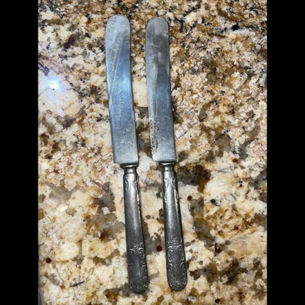 Lot‎ Of 2 Panama Silver Knives